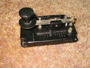 Morse Key Micky Mouse.jpg (40458 bytes)